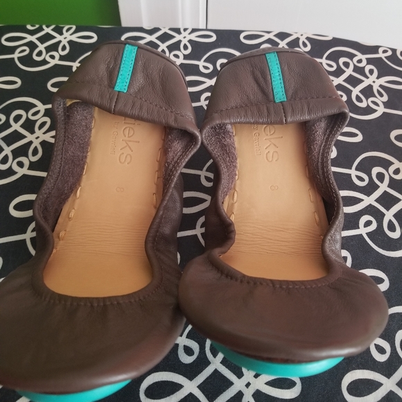 Tieks Shoes - Tieks Size 8 Brown